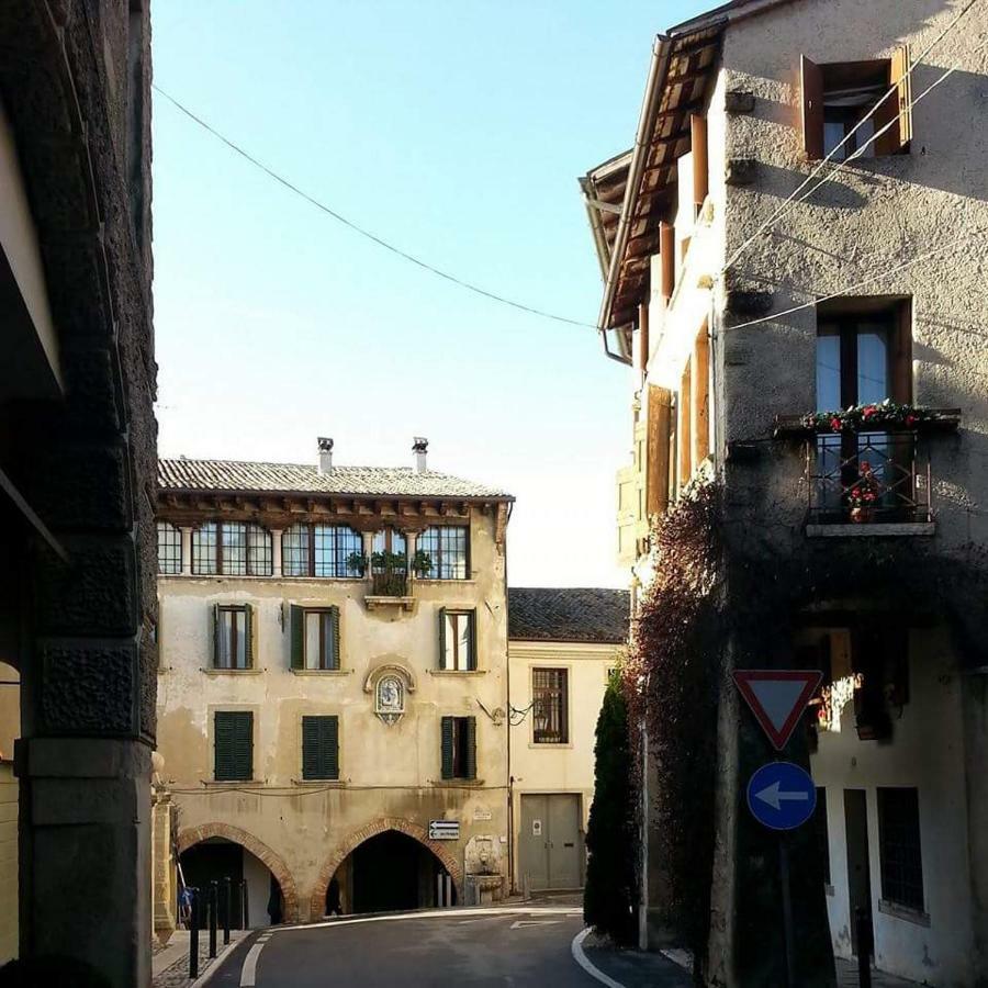 La Corte Di Ottorina